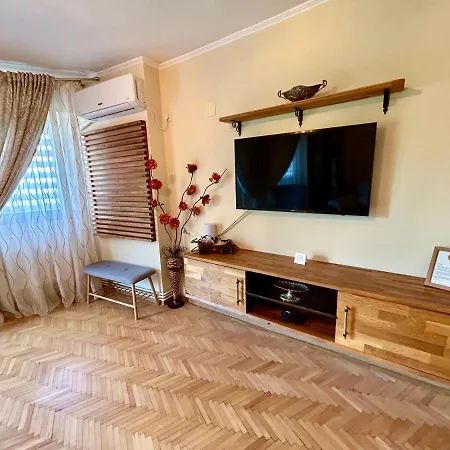 Apartment Palace Of Parliament Bucharest