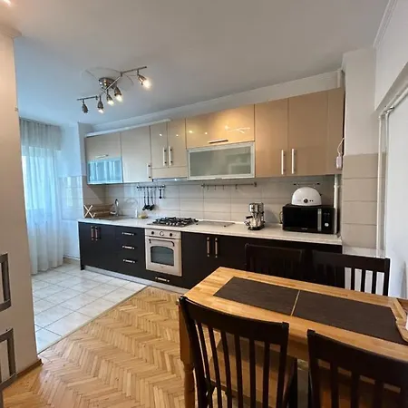 Apartment Palace Of Parliament *