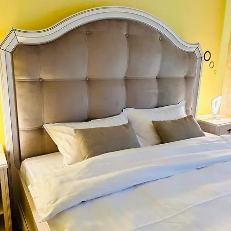 Palace Of Parliament Апартаменты *