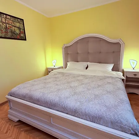Palace Of Parliament Apartment *