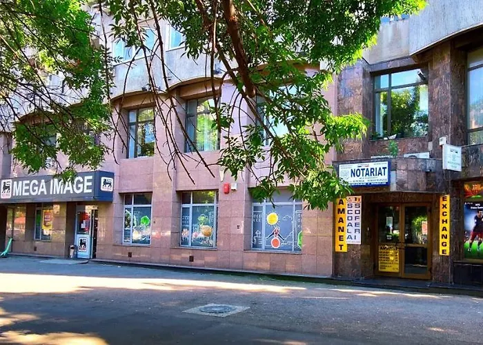 アパート Palace Of Parliament ブカレスト